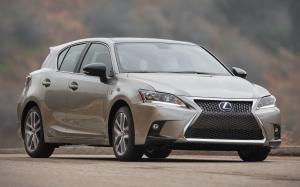 Lexus CT200h F-Sport 2014 года (NA)